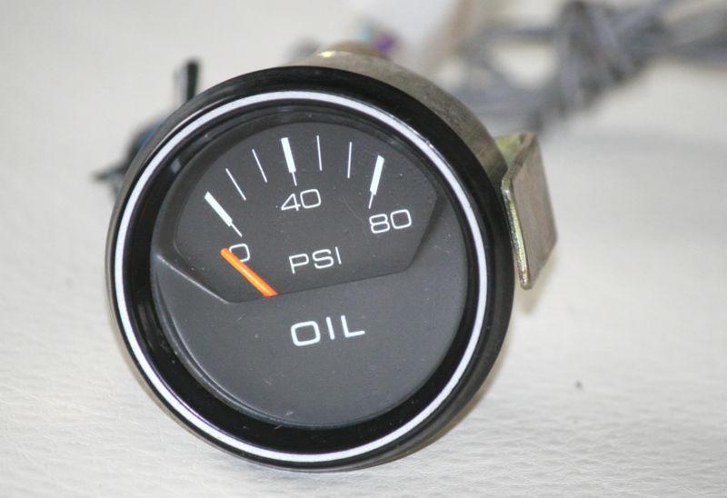 Oil gauge - removed from a 1976 bayliner liberty 2150 - nice condition!