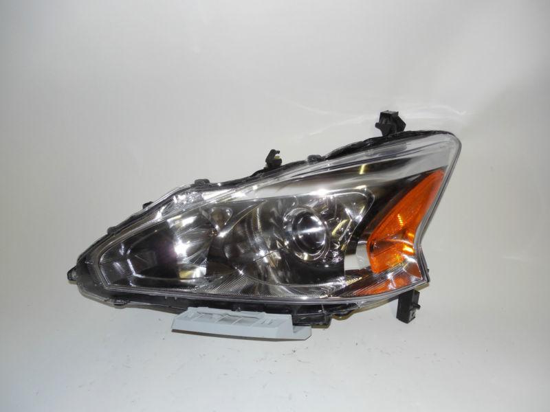 2013 nissan altima oem left headlight nice!