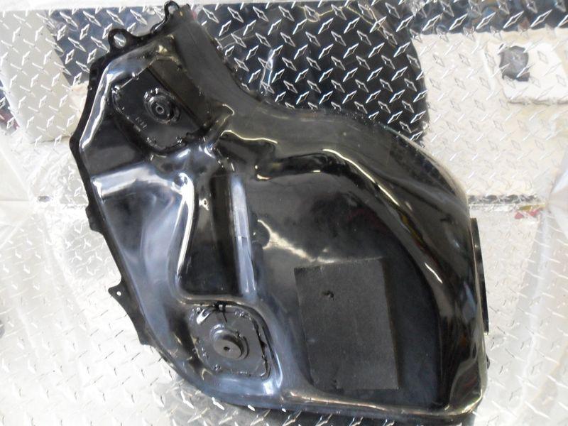 03 06 honda cbr 600rr fuel gas tank