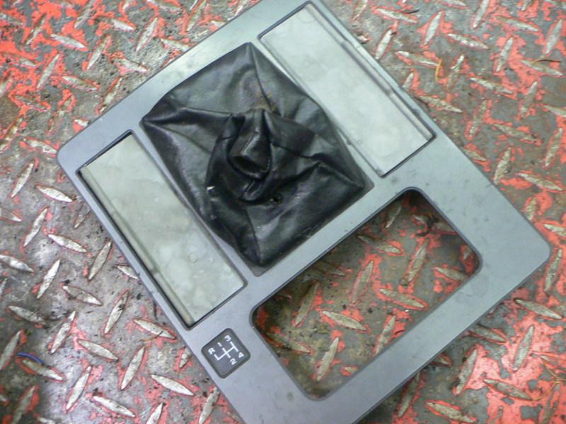 84 pontiac fiero console center shifter cover part with boot