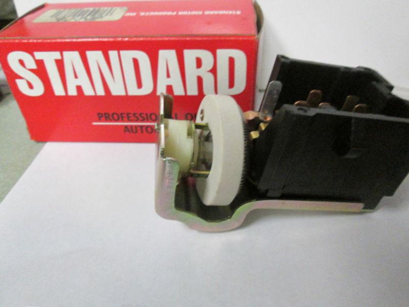 Standard motor products ds268 headlight switch