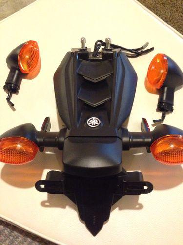 Yamaha fz6r fender, tail light, front turn signals