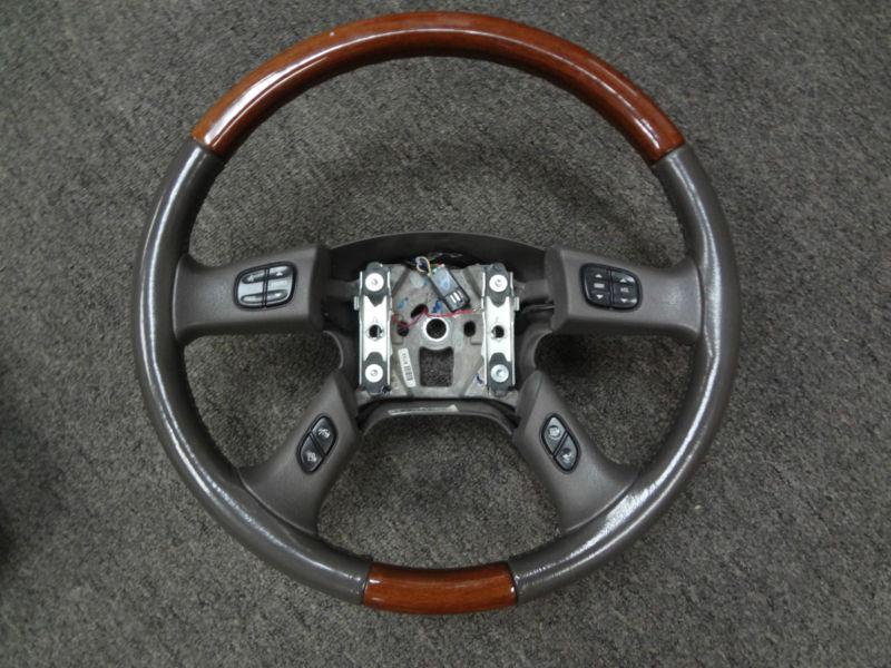 05 06 cadillac escalade steering wheel oem 