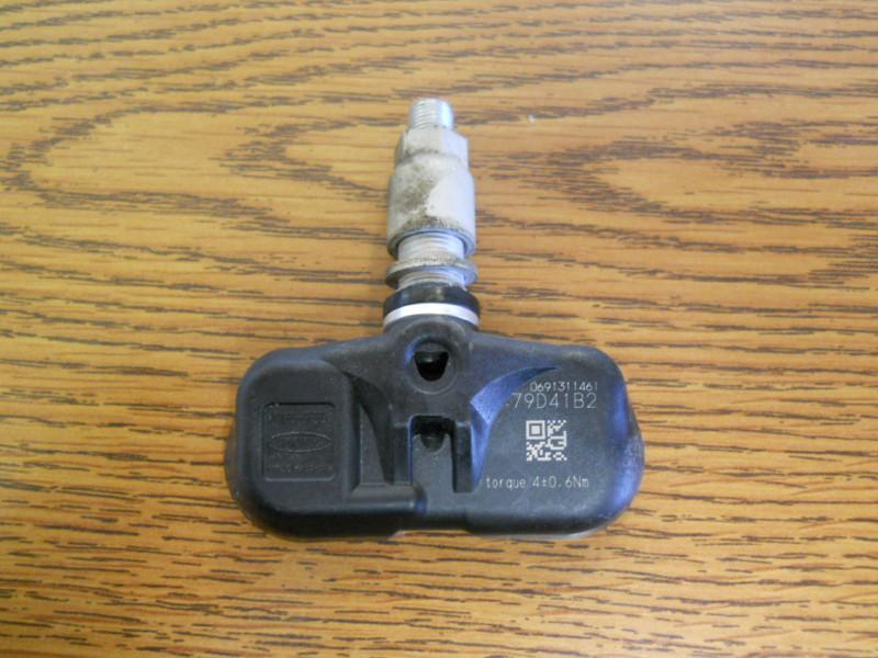 Toyota tire pressure tpm sensor pmv-107j