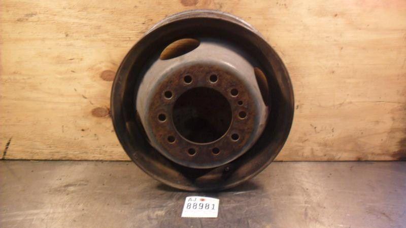 88 89 90 91 92 93 94 95 96 97 ford f450 16" 10 lug wheel 200387