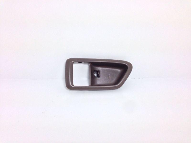 Left lh, front=rear, inside door handle bezel brown / for 97-01 toyota camry new