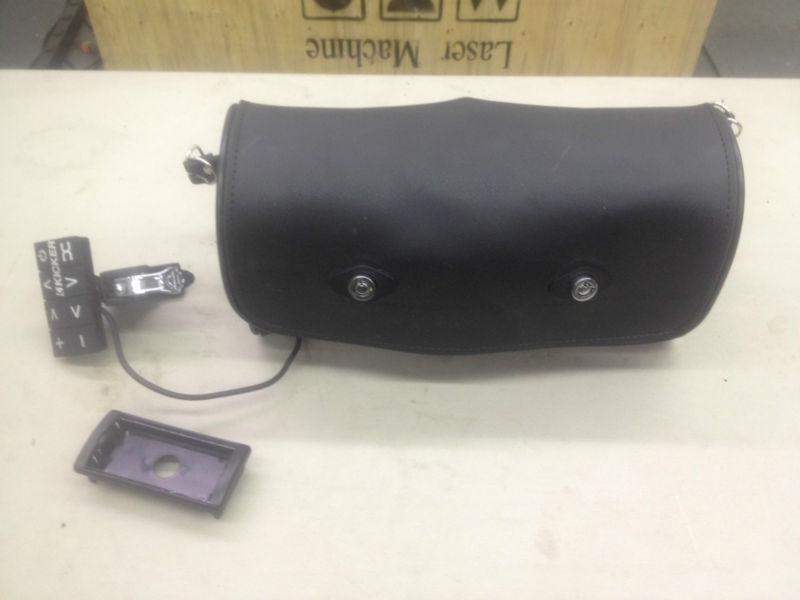 Motorcycle handlebar stereo bag