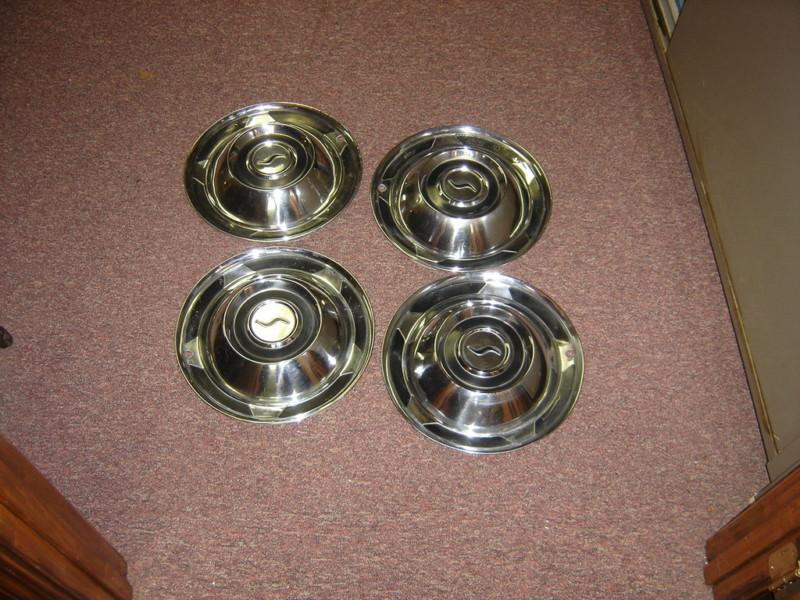 1958 studebaker wheel cover set 14"