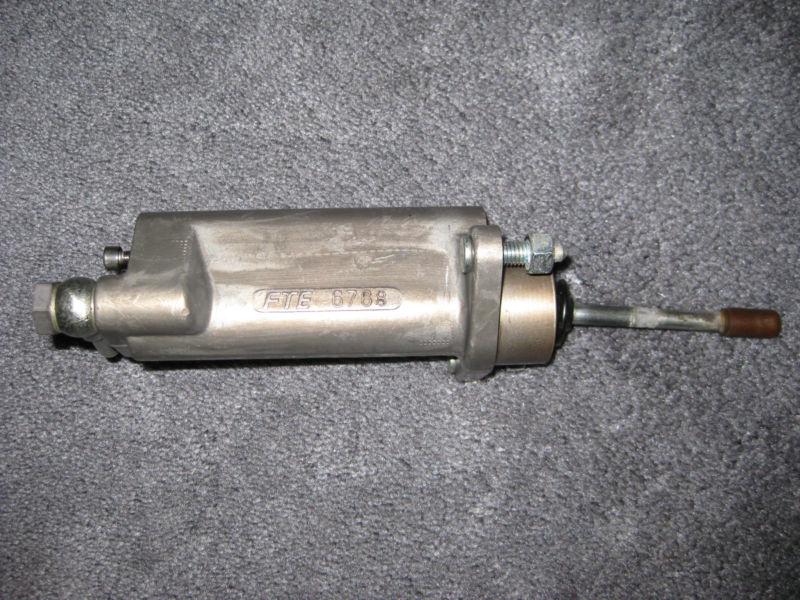 Bmw m5 m6 smg transmission clutch slave output cylinder e60 e63 e64