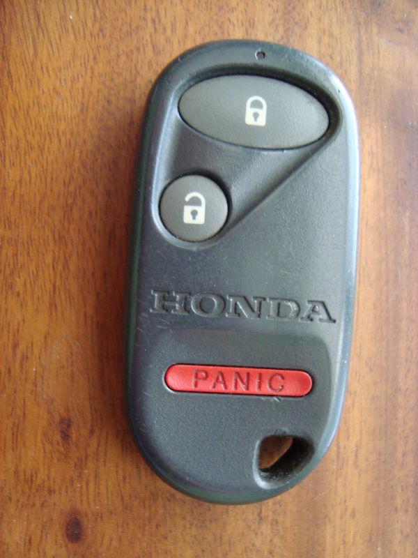 Honda 3 button key fob # 38010-s5a-a or nhvwb1u521 .. will work with nhvwb1u523