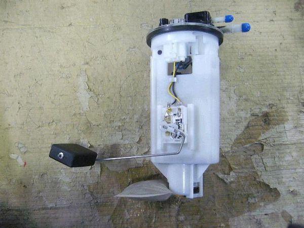 Mazda az wagon 2006 fuel pump [8220600]