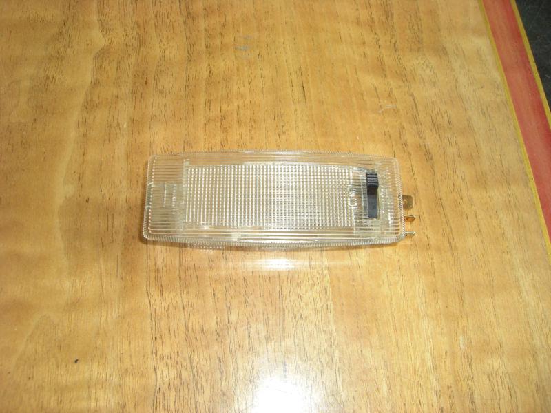 Mercede benz 240d 300d 300td 280ew123 small front dome light switched 