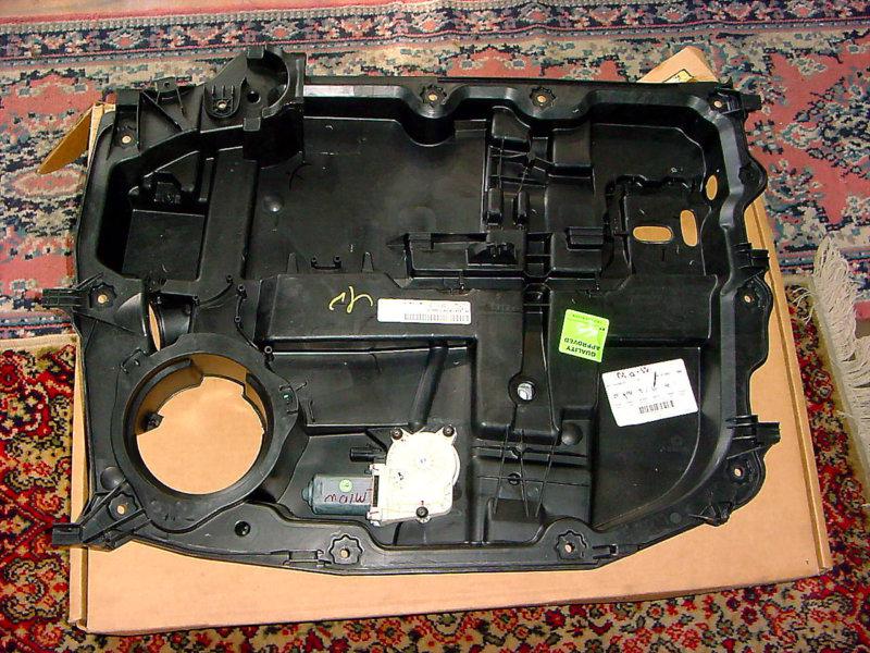 Nitro jeep oem  07 08 2009 r/f window regulator & motor right front door 751-097