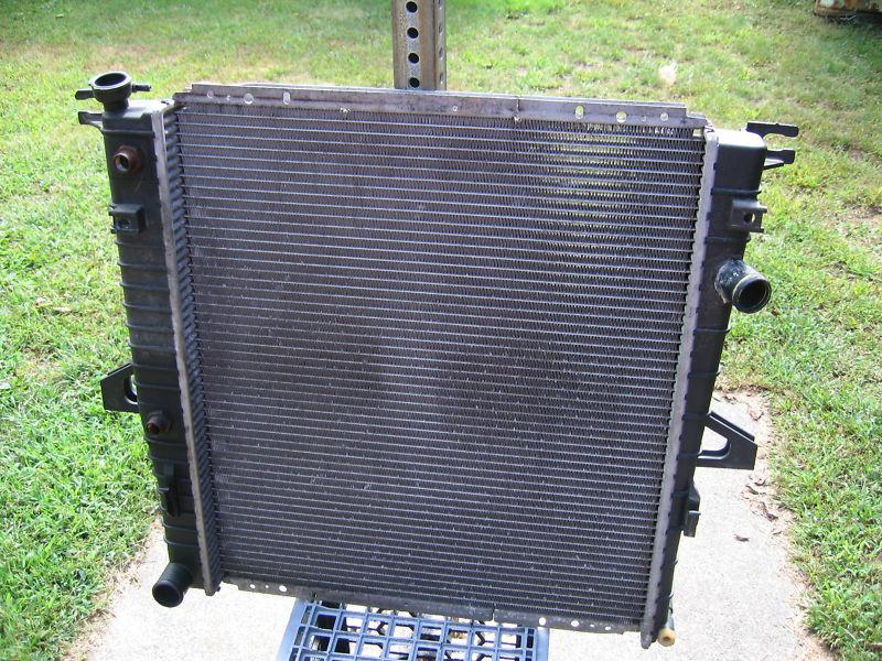 1998 1999 2000 2001 ford explorer 4.0l v6 ohv automatic transmission radiator