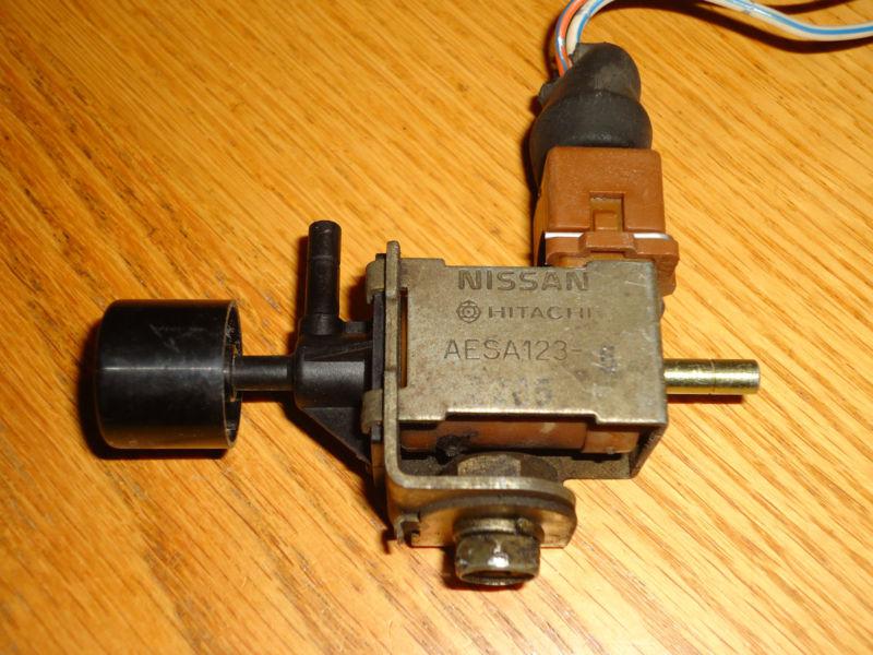 88 to 94 nissan maxima egr vacuum switch valve vsv aesa123-5 solenoid  **