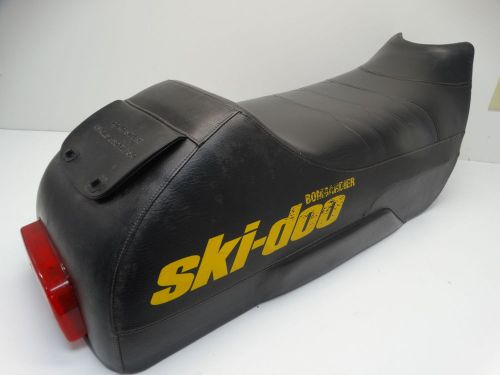 Ski doo mx z 700 seat read desc