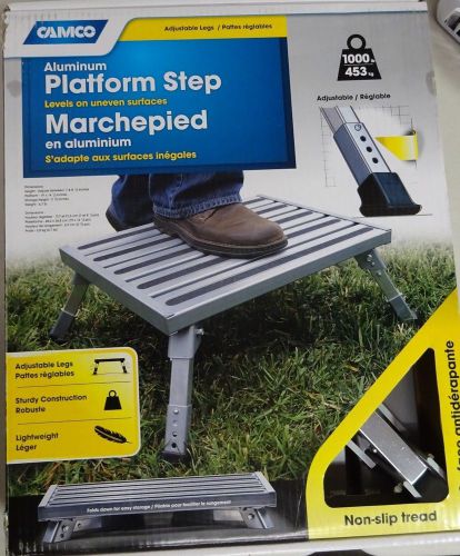 Camco 43676 adjustable height aluminum platform step