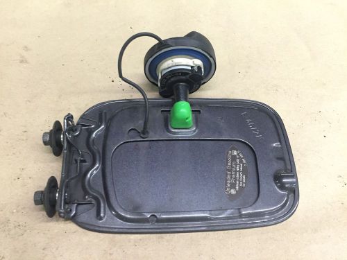 E46 coupe fuel filler door