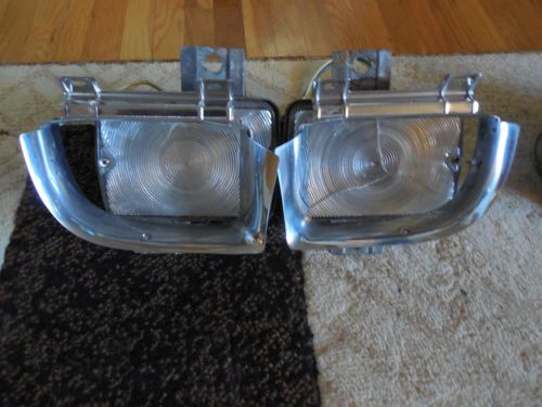 1960 cadillac right side set of 2 driving/blinker lamp assemblies,w/bezels!!!