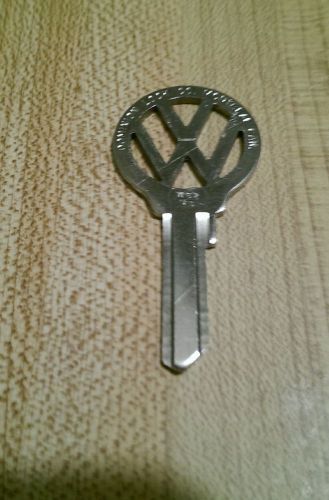 Vw karmann ghia logo vintage key blank w62vb nos