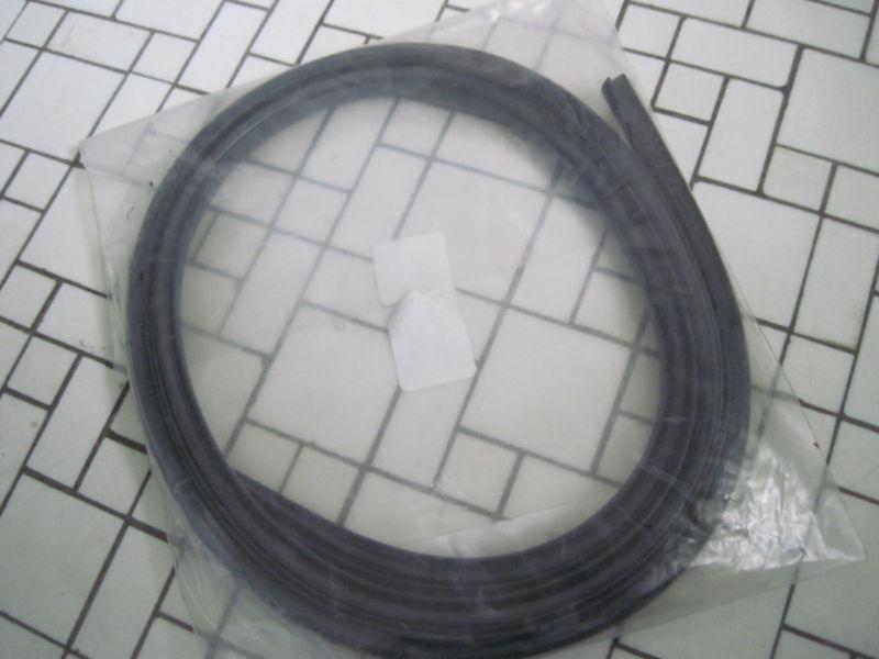 Porsche 914 & 914/6 original  windshield seal 