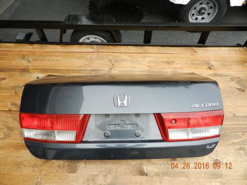 Trunk lid/deck/hatch/tailgate paint 658p  2003 05 honda accord 4 dr