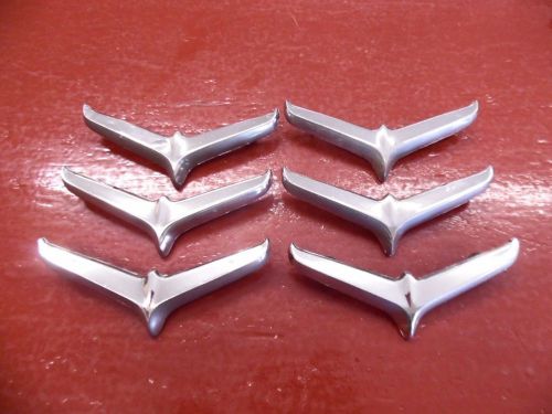 1960 ford fairlane quarter panel chevron emblem lot fomoco