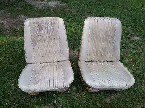 Vintage original 1966 chevelle ss front bucket seats white pair chevy