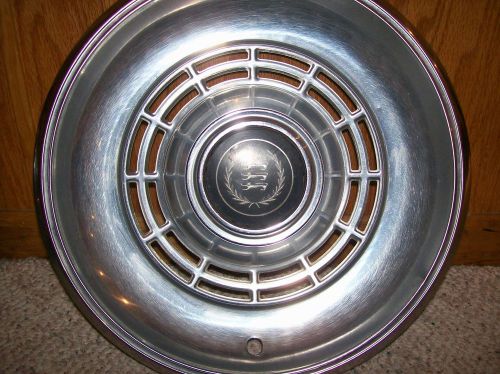 Vintage 14&#034; ford ltd hubcaps, 1977-1982, very nice, !!!