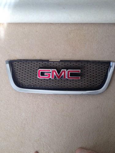 Gmc acadia grill 07 - 12 oem w/emblem sle slt 