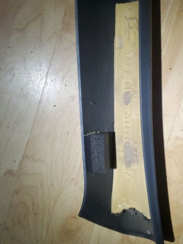 99-06 chevy silverado gmc sierra tahoe passenger right a pillar trim