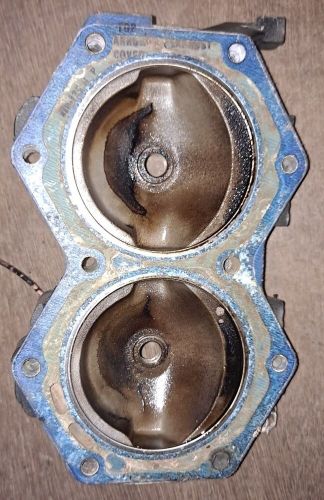 Omc johnson evinrude 90 hp outboard 326505 starboard cylinder head assembly