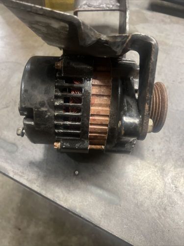 Mercruiser v6 4.3 alternator with bracket