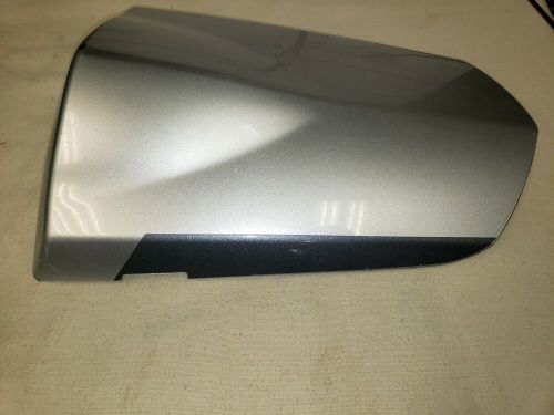 Suzuki gsxr 1000 rear seat cowl cap #2