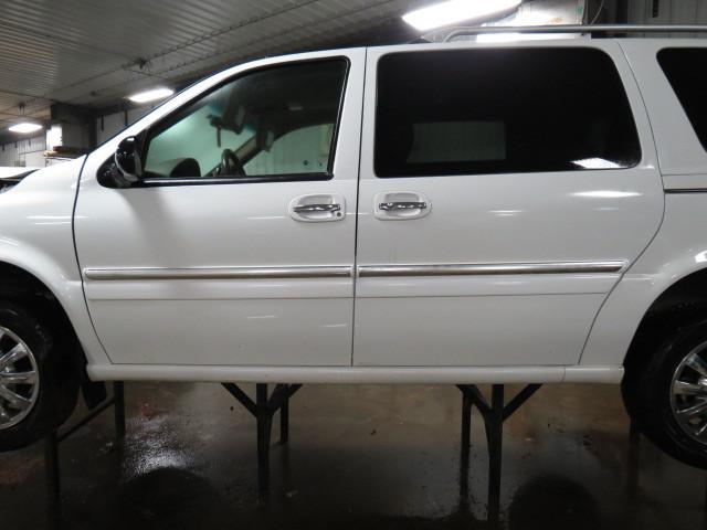 2005 buick terraza 56378 miles front door left