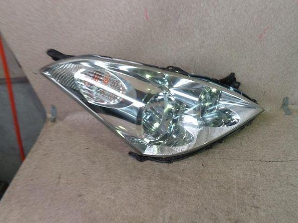 Toyota wish 2003 right head light assembled [5410800]