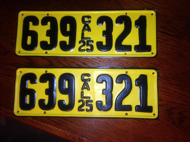 Vintage 1925 ca license plates