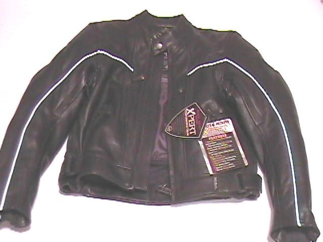 Steal it!!! $300 ladies womens leather motorcycle jacket harley & honda riders!