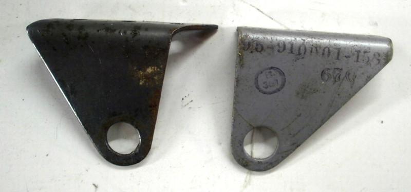 Beechcraft baron /travelair b-95 tail pipe bracket assys . 