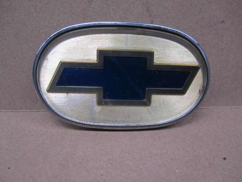 Chevy chevrolet oval emblem ornament oe# 75314-12150 chrome / blue
