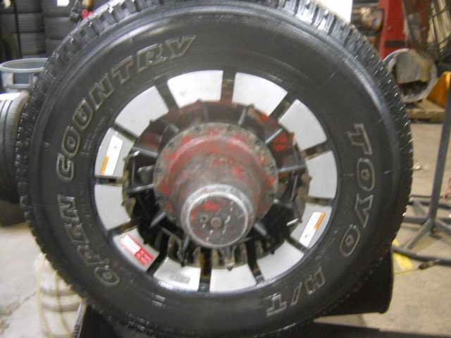 Toyo 235/70/16 tire open country h/t p235/70/r16 104t 7/32 tread