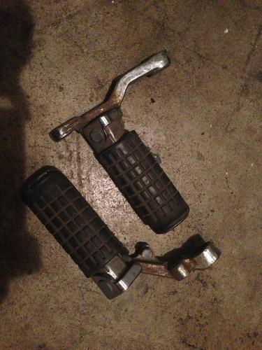 1983 honda nighthawk 550sc rear foot pegs