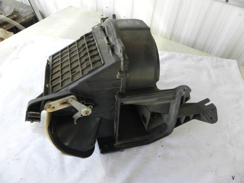 Toyota pickup / 4runner blower motor housing 89130-89115   116200-7221