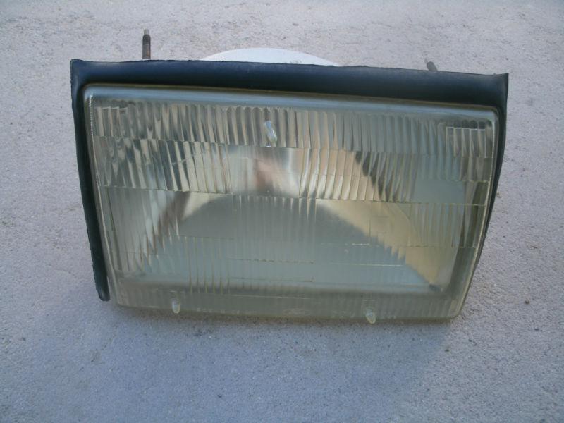 87-93 ford mustang gt convertible r/h passenger headlight lamp 