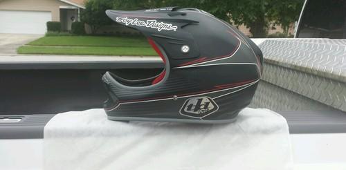 Troy lee designs helmet