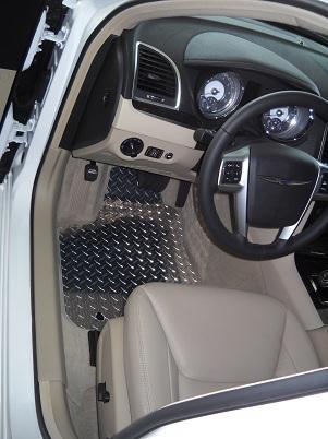 300 floor mats. 2012-2014   diamond metal mats  chrome finish front + rear