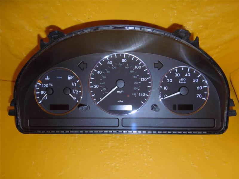 02 03 04 05 mercedes ml speedometer instrument cluster dash panel gauges 87,657