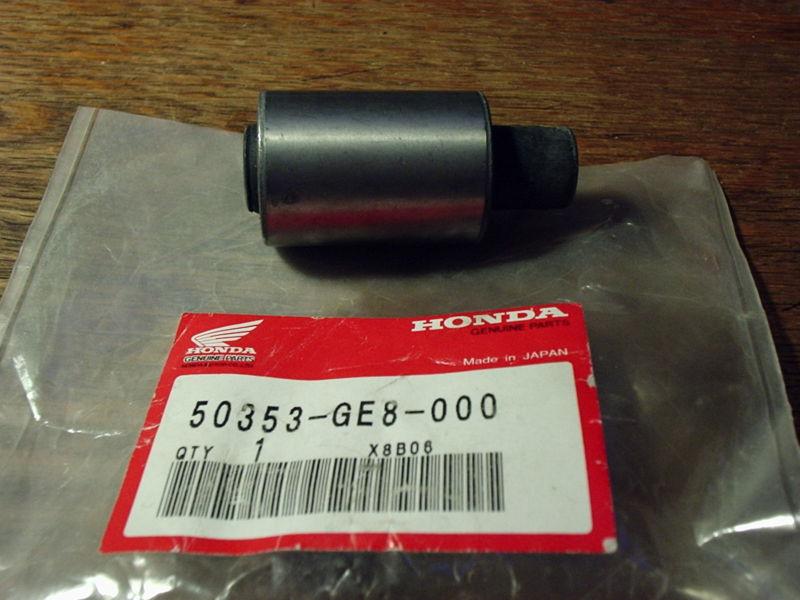 Honda 5035-ge8-000  nos  engine hanger rub bushing  sa50 , nh80