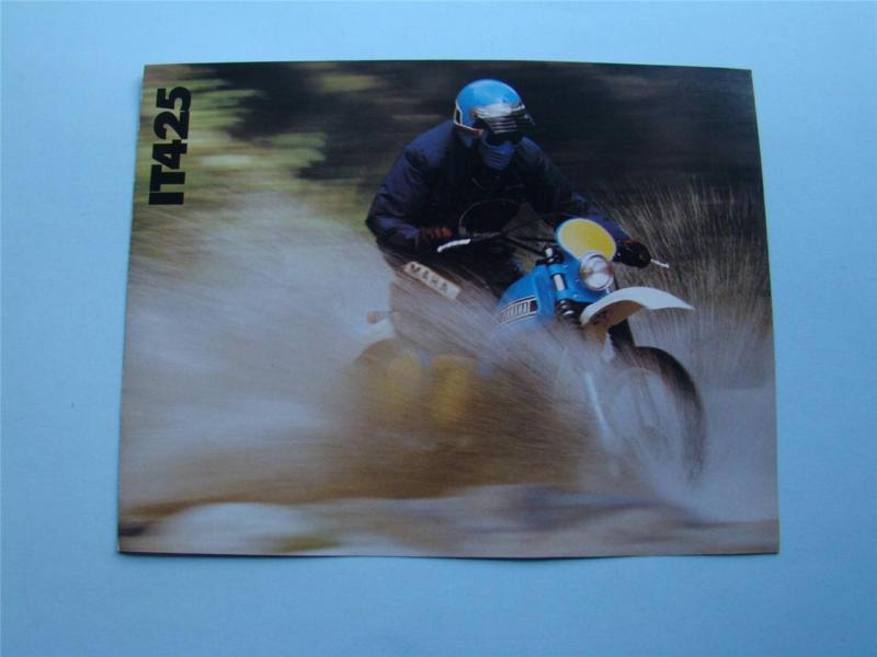 Original 1970's yamaha  it 425 motorcycle dealer sales brochure