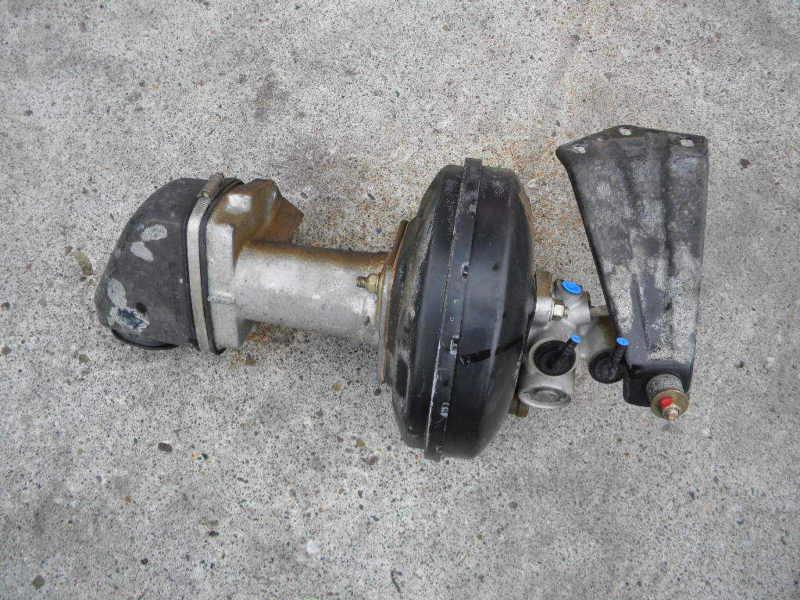 91 porsche 911 964 brake booster and master cylinder